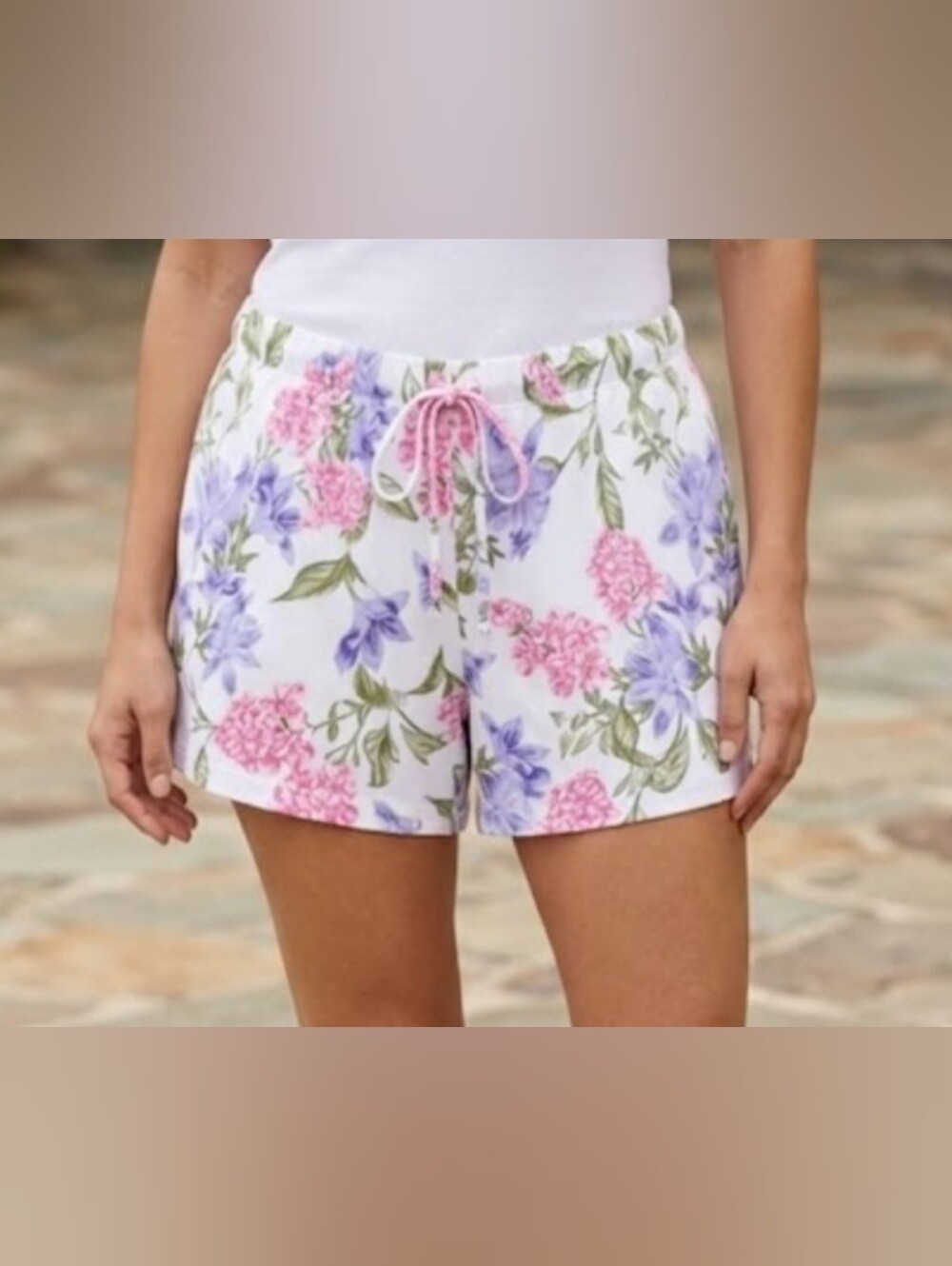 Tommy Bahama White Floral Shorts Women's Size Large